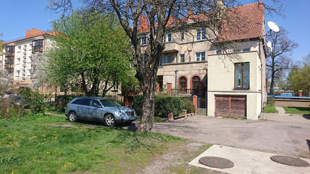 Spacious Klaipeda Apartment Ev Exterior foto