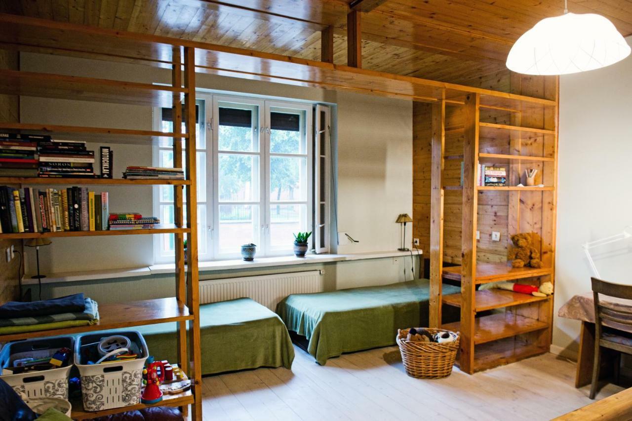 Spacious Klaipeda Apartment Ev Exterior foto
